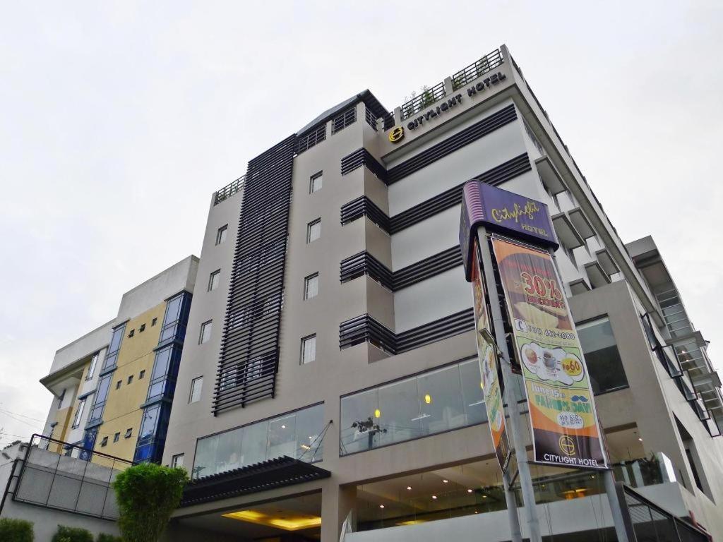Citylight Hotel Baguio City Esterno foto